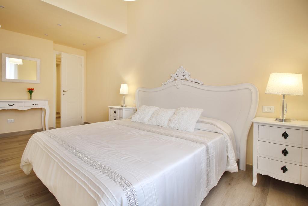 Lucca In Chic - No Ztl - Free Parking - Old City At 10Min By Walk Εξωτερικό φωτογραφία