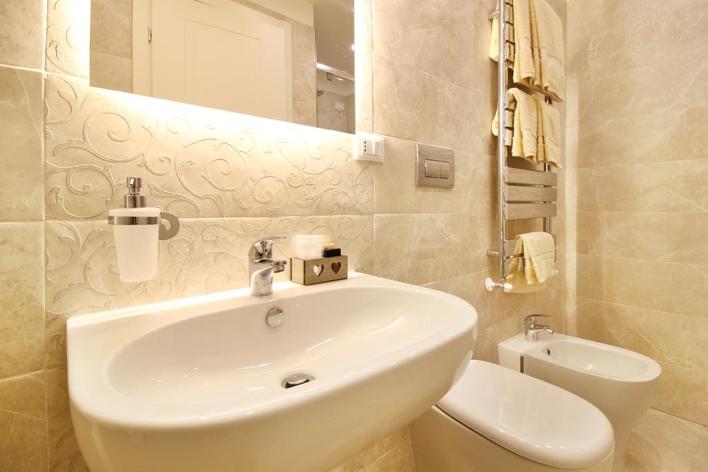 Lucca In Chic - No Ztl - Free Parking - Old City At 10Min By Walk Εξωτερικό φωτογραφία