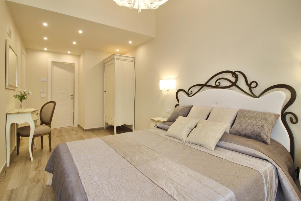 Lucca In Chic - No Ztl - Free Parking - Old City At 10Min By Walk Εξωτερικό φωτογραφία